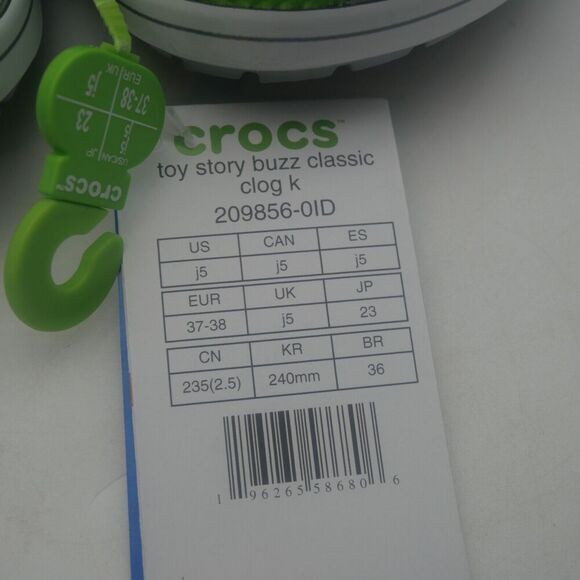 NEW Crocs Buzz Lightyear Toy Story Big Kids Boys Girls Size 5 J5 Light Up - Picture 3 of 10